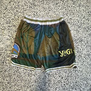 Headgear Classics Yogi Bear Jellystone Park Basketball Shorts Mens Medium Camo